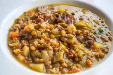This Cozy 20-Minute White Bean Soup Here's Why